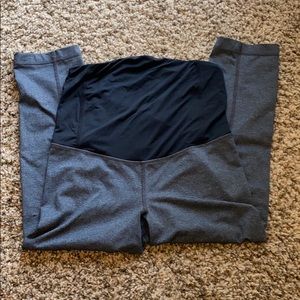 Maternity workout Capri leggings